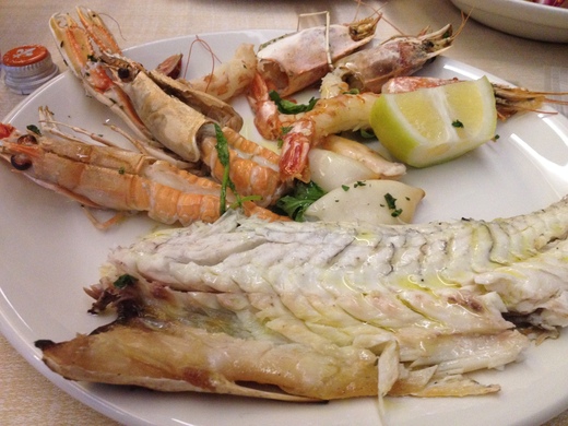 金曜日は美味しい魚介をレストランで_a0136671_6495120.jpg