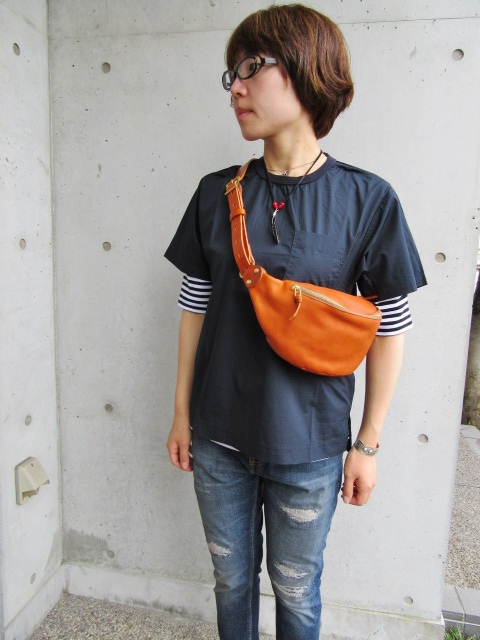 連休前に人気のBAG が再入荷!? SLOW ・・・ FUNNY BAG・CAMEL色!★? (再・・)_d0152280_14174323.jpg
