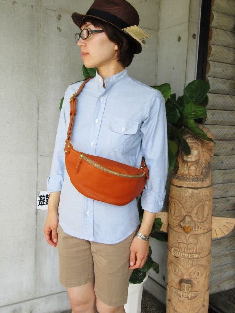 連休前に人気のBAG が再入荷!? SLOW ・・・ FUNNY BAG・CAMEL色!★? (再・・)_d0152280_14185387.jpg