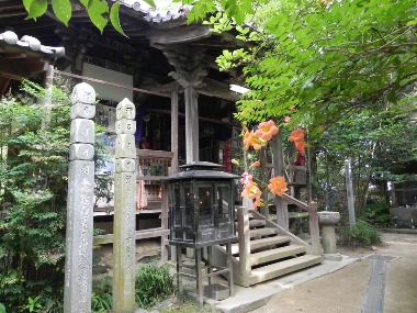 浄瑠璃寺の蓮の花と鎮魂の皿碑 2016_f0213825_8142114.jpg