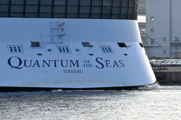 横浜で「クァンタム・オブ・ザ・シーズ」撮影!その2_e0158925_22304665.jpg