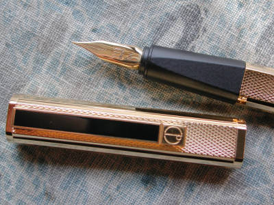 Dunhill DW121_e0200879_16352062.jpg