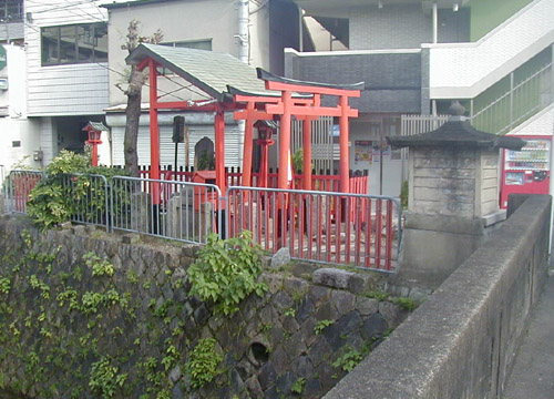 ●神社の造形―吉川大明神_d0053294_1411594.jpg