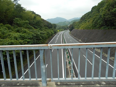 高知自動車道跨道橋(高知IC以東)_f0308898_13495934.jpg