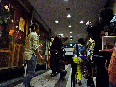 怪獣酒場 科特隊出動せよ!_b0166128_11105100.jpg