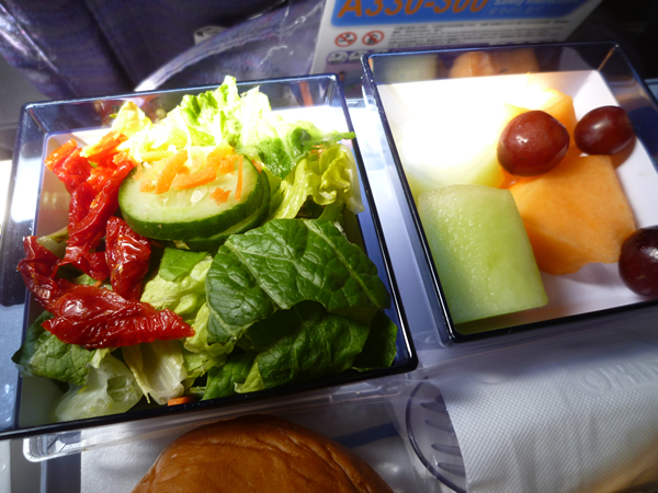 CHINA AIRLINES ホノルル→成田便の機内食2016冬_c0152767_21422921.jpg