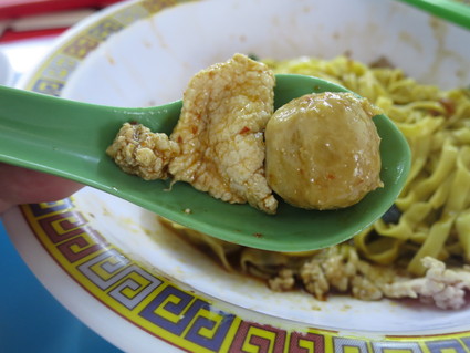 ミシュラン星ひとつ!Hill Street Tai Hwa Pork Noodle _c0212604_23104763.jpg