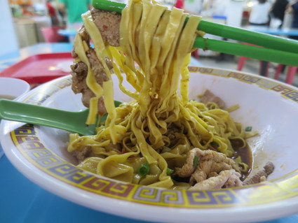 ミシュラン星ひとつ!Hill Street Tai Hwa Pork Noodle _c0212604_236812.jpg