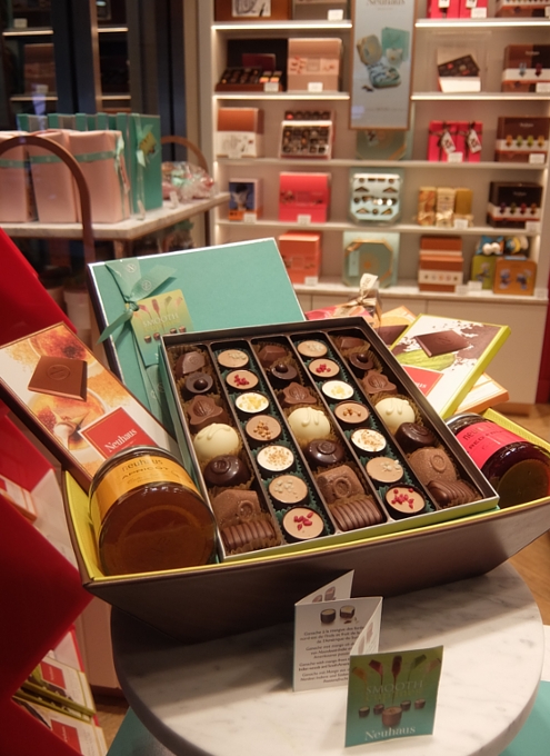 小売店舗が入居しはじめたフルトン・センター(Fulton Center)_b0007805_19332854.jpg
