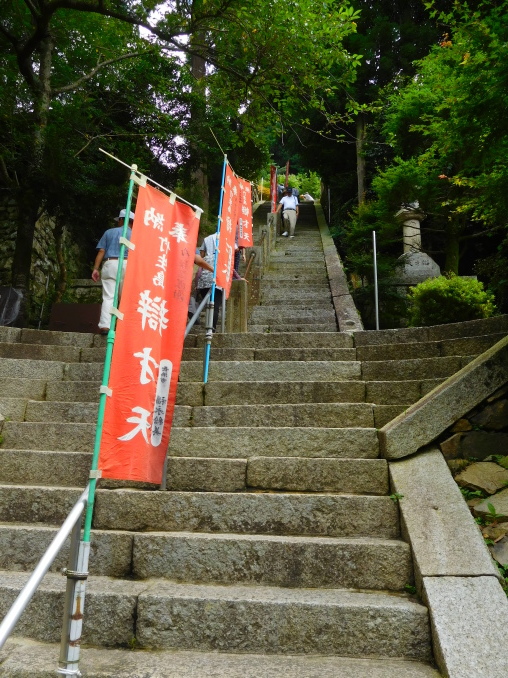 滋賀県旅行 その2 竹生島、彦根周辺 (佐和山城址、大洞弁天堂、龍潭寺、清凉寺、天寧寺、彦根城)_e0345320_22454043.jpg