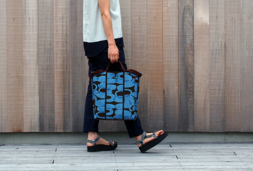 ruck tote に映えるファブリック_e0243765_09583786.jpg