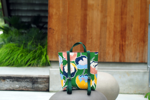 ruck tote に映えるファブリック_e0243765_10050120.jpg