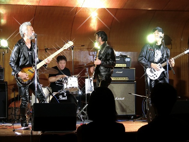 e0078069_01561.jpg