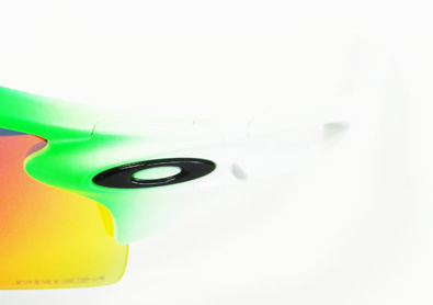 オークリー2016年夏特別限定スペシャルエディションサングラスGreenFadeコレクション発売開始!_c0003493_1836258.jpg