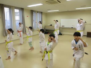 土曜日空手 宮の沢教室・八軒教室・麻生道場_c0118332_22472213.jpg
