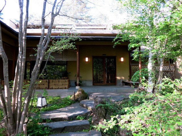 f0236260_0551854.jpg