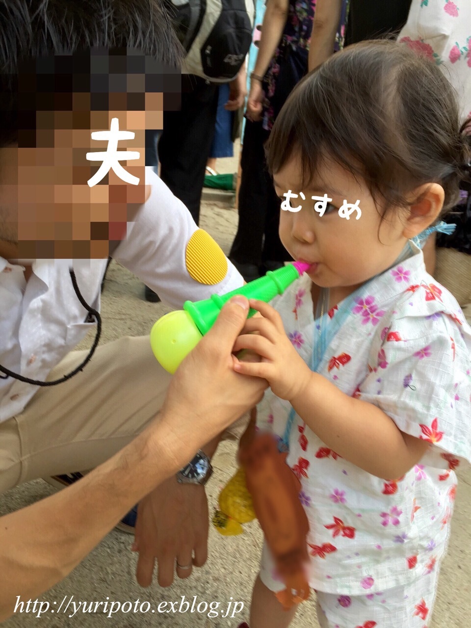 b0338982_03473379.jpeg