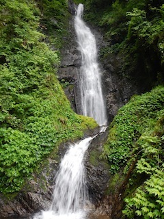 恐いもの見たさのカゴカケ谷…蕎麦粒山_c0359615_21095397.jpg