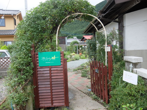 f0128821_11563782.jpg