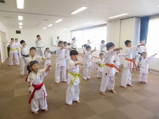 日曜空手 屯田教室と新琴似・新川教室_c0118332_12575797.jpg