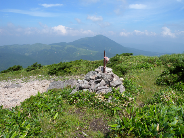 黒岩山＆大崩の辻＆上泉水山＆下泉水山を歩く！_e0272335_5171784.jpg