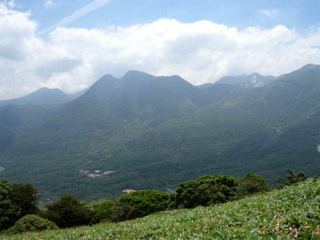 黒岩山＆大崩の辻＆上泉水山＆下泉水山を歩く！_e0272335_53298.jpg