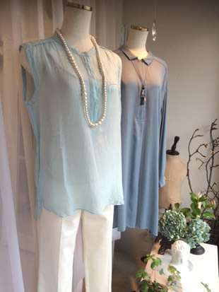 水色の服 シャビーシックな水色の服 Blanche湘南だより