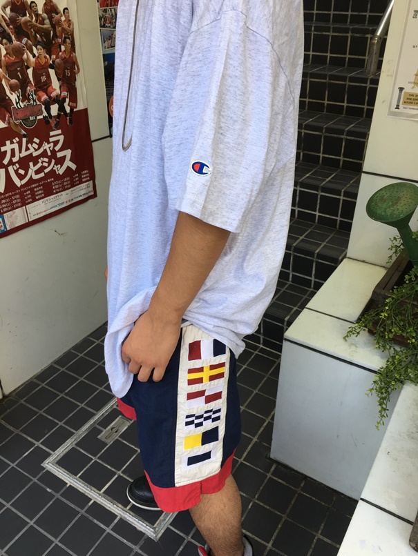 Champion Plain T-Shirts×90s Tommy Hilfiger Nylon Shorts×NIKE AIR JORDAN_e0240460_22103142.jpg