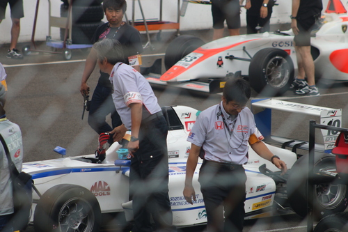 FIA-F4　選手権　第７戦、大滝拓也君（山形大学工学部物質化学工学科３年）が８位入賞！・３４_c0075701_194135.jpg