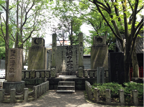 骨董市で賑わう富岡八幡宮②見所ありますよ_d0255514_18175217.jpg