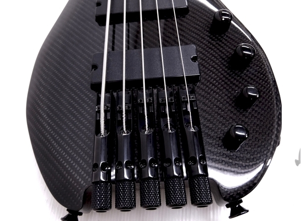 Status Graphite Streamline Headless 5string ベース