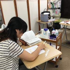 アロマブレンドデザイナー講座初日!_a0191183_19271574.jpg