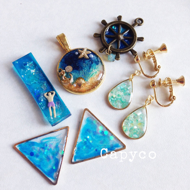 かなめしゅうる】レジン✨太陽と月の砂時計ペンダント
