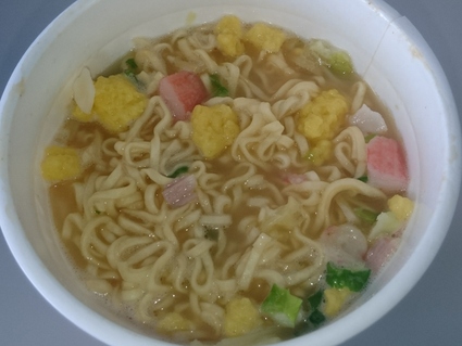 ここ三日間のコンビニ・ランチ@会社_b0042308_111150.jpg