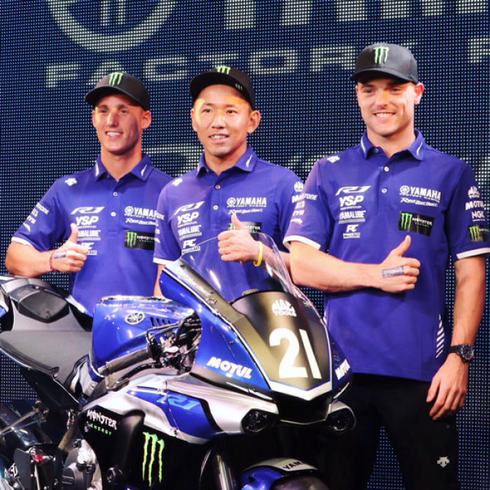 ヤマハの二連覇なるか? にわかバイクファンですが「鈴鹿8耐」が面白そう_c0060143_15181516.jpg