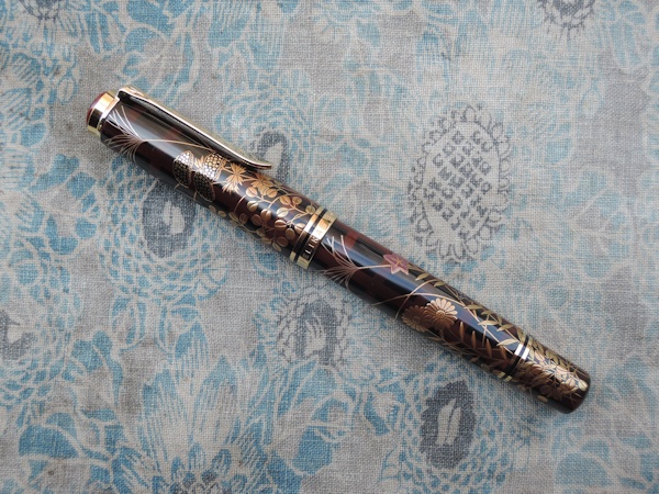 ペリカン限定蒔絵万年筆『M1000秋草』_e0200879_12271360.jpg