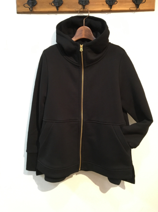お問い合わせのパーカー_a0246319_21284041.jpg