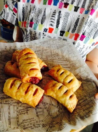 ミスド風ウインナーパイ( *\'ω\'* )_b0231130_17552079.jpeg