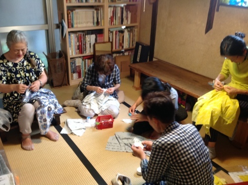 夏の『ちくちく手縫いの会』涼しいブラウスできました!_b0153663_15092607.jpeg