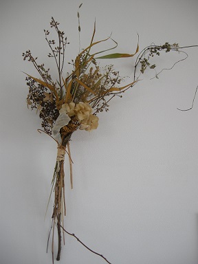 : :花や 草青む × ATELIER ESSENCE 展 ::_e0204865_1521268.jpg