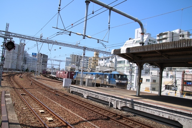 藤田八束の貨物列車写真@山陽本線神戸駅にて・・・・・リオオリンピック始まる、サッカー初戦に惜しい敗戦_d0181492_20561204.jpg