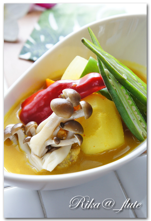 カラフル野菜のスープカレー オリジナルブレンドカレー!_c0103827_12542556.jpg