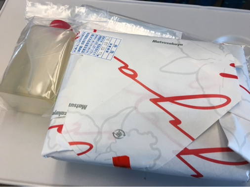 蓬莱軒のひつまぶしを持ち帰り まる子の日記 蓬莱軒のひつまぶしを持ち帰り まる子の日記