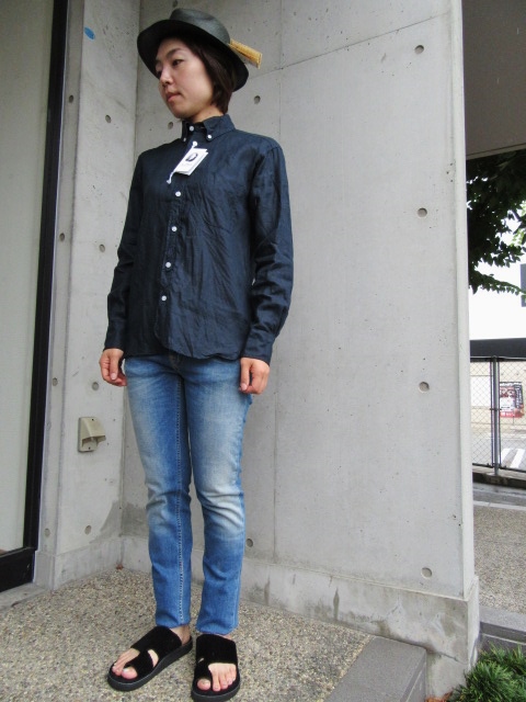 由緒正しき夏の大人の定番。。。James Mortimer LINEN B/D SHIRTS!★!_d0152280_22194754.jpg