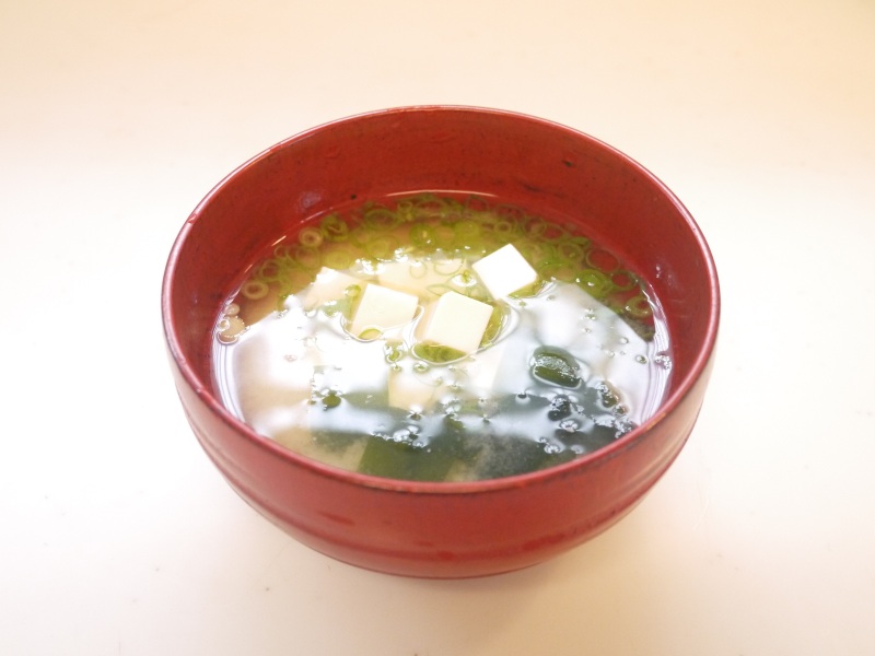 基本のお出汁★お豆腐と生わかめのお味噌汁_f0361692_11292034.jpg