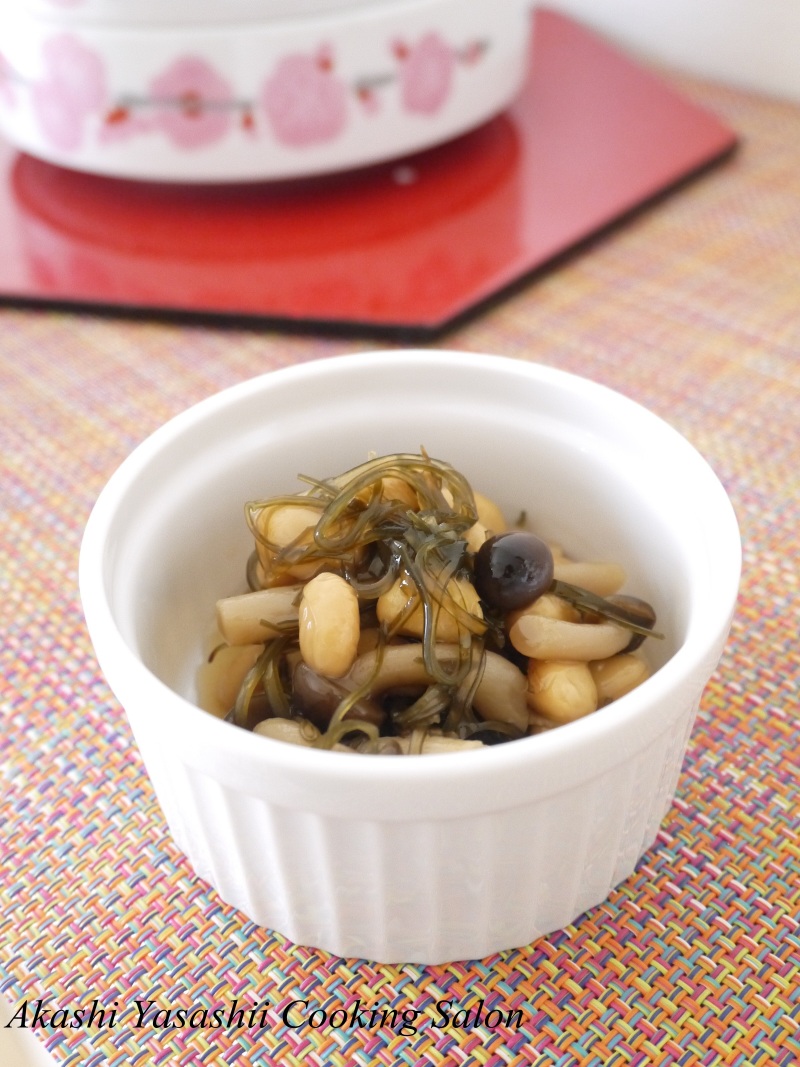 刻み昆布・大豆・しめじの煮物_f0361692_11332384.jpg