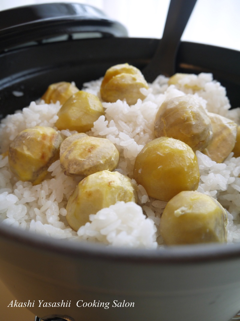 ストウブ鍋で栗ご飯_f0361692_11361358.jpg