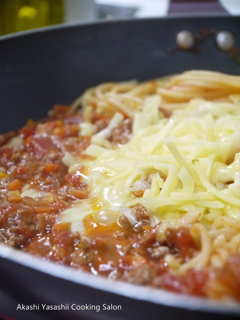 チーズ絡まる濃厚ミートスパゲティ_f0361692_11370402.jpg