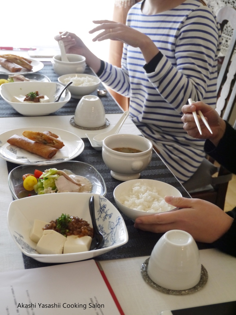 春巻きレッスン終了です_f0361692_11380433.jpg