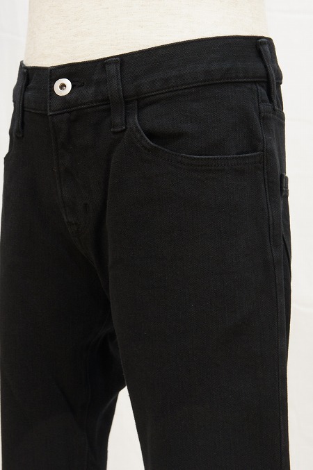 スタイリッシュパンツ！【junhashimoto】【ジュンハシモト】1070000018 SLIM CHINO [BLACK]☆そして、3人。_b0108653_21280107.jpg